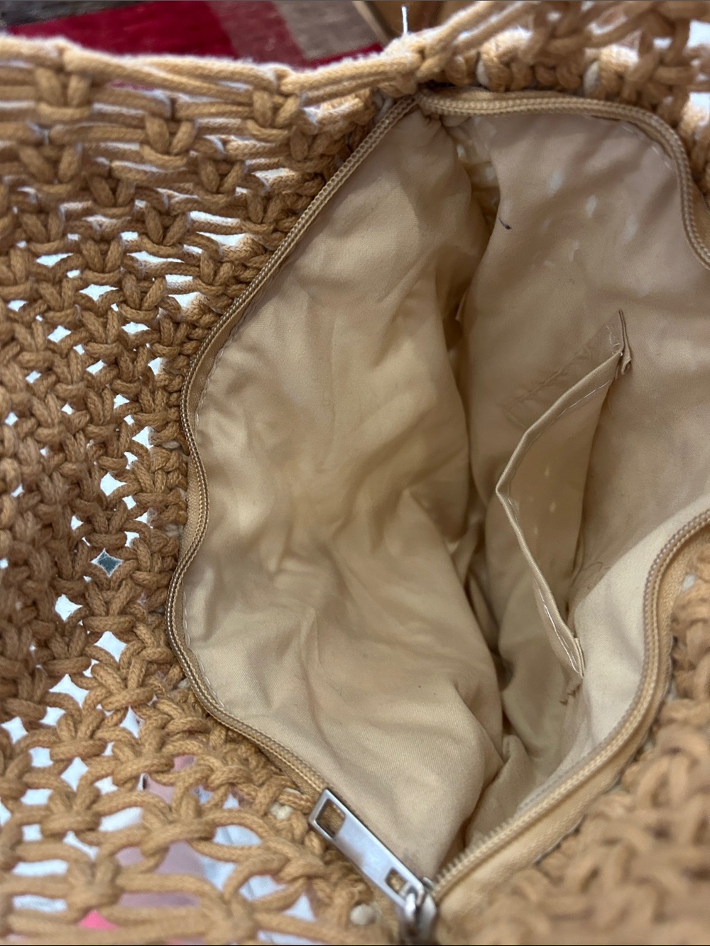Handmade Two-Tone Macramé Tote Bag in Tan and Cream image 3